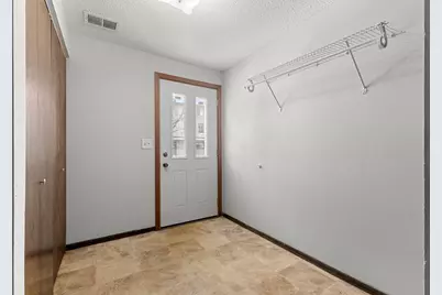 2361 Dorland Lane E, Maplewood, MN 55119 - Photo 3