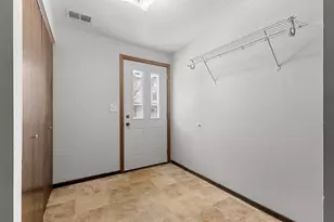 2361 Dorland Ln E, Maplewood, MN 55119 - Photo 3