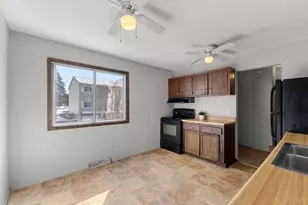 2361 Dorland Ln E, Maplewood, MN 55119 - Photo 11