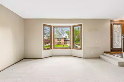 14245 Guthrie Avenue, Apple Valley, MN 55124 - Photo 7