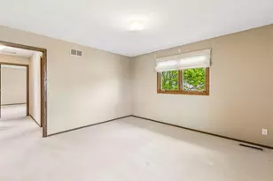 14245 Guthrie Ave, Apple Valley, MN 55124 - Photo 39