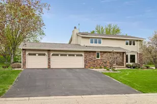 14245 Guthrie Ave, Apple Valley, MN 55124 - Photo 3
