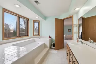 1707 Thornhill Ln, Woodbury, MN 55125 - Photo 25