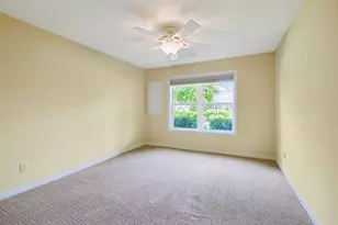 10786 Lyndale Bluffs Trail, Bloomington, MN 55420 - Photo 31