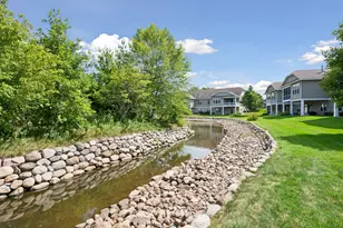 10786 Lyndale Bluffs Trail, Bloomington, MN 55420 - Photo 33