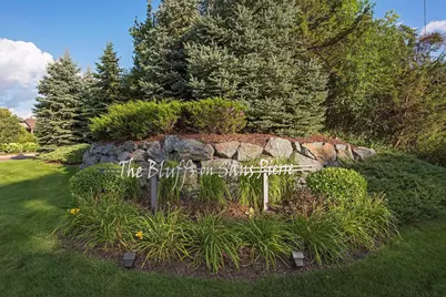 10786 Lyndale Bluffs Trail, Bloomington, MN 55420 - Photo 35