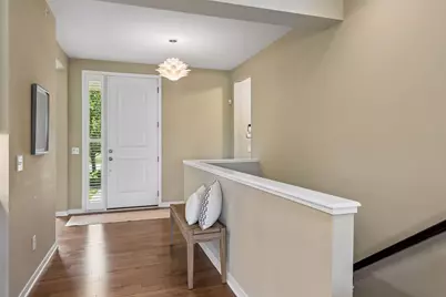 10786 Lyndale Bluffs Trail, Bloomington, MN 55420 - Photo 3