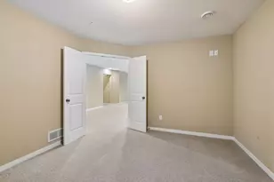 10786 Lyndale Bluffs Trail, Bloomington, MN 55420 - Photo 29
