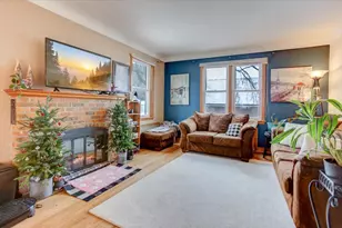 146 Maple St, Glenwood City, WI 54013 - Photo 5