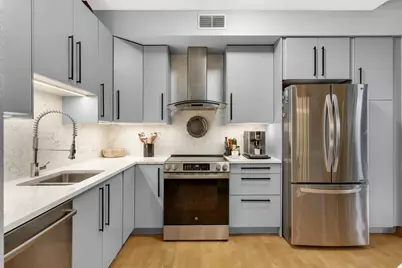 308 E 18th Street #303, Minneapolis, MN 55404 - Photo 1