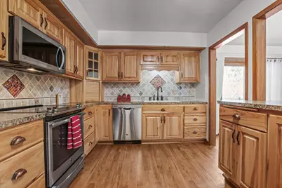 5740 W 98 1/2 Street, Bloomington, MN 55437 - Photo 11