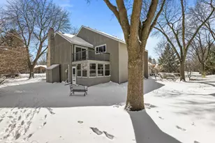 5740 W 98 1/2 St, Bloomington, MN 55437 - Photo 31