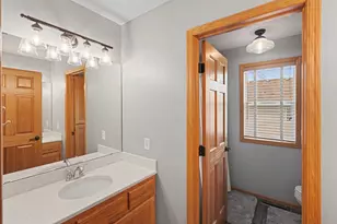 758 Heron Ave N, Oakdale, MN 55128 - Photo 9