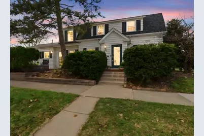 571 Griggs Street S, Saint Paul, MN 55116 - Photo 1