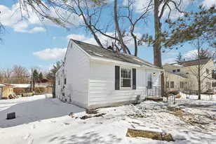 3333 Chippewa Rd, Hopkins, MN 55305 - Photo 3