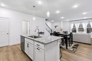 14440 Twin Lakes Cir, Burnsville, MN 55306 - Photo 23