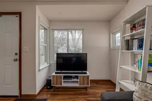 130 Haynes St, Mankato, MN 56001 - Photo 3