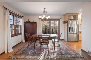 2164 Overlook Dr, Bloomington, MN 55431 - Photo 5