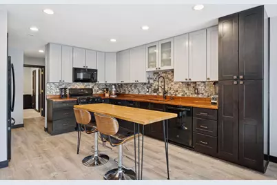 7511 Wedgewood Way, Maple Grove, MN 55311 - Photo 3