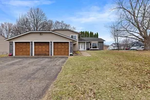 8196 Custers Trl, Inver Grove Heights, MN 55076 - Photo 27