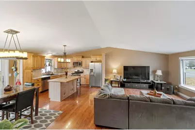 8196 Custers Trail, Inver Grove Heights, MN 55076 - Photo 11