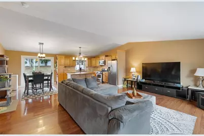8196 Custers Trail, Inver Grove Heights, MN 55076 - Photo 3