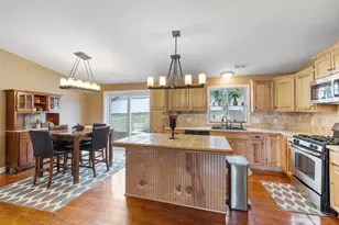 8196 Custers Trl, Inver Grove Heights, MN 55076 - Photo 9