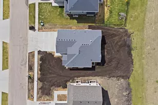 2950 Prairie Farms Cir S, Fargo, ND 58104 - Photo 47