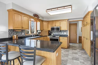 10304 County Road 108 SW, Stewartville, MN 55976 - Photo 7