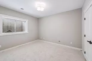6284 Montee Dr, Eden Prairie, MN 55344 - Photo 43