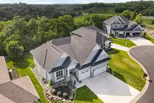 6284 Montee Dr, Eden Prairie, MN 55344 - Photo 51