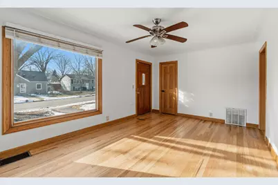 3808 Vera Cruz Avenue N, Robbinsdale, MN 55422 - Photo 5