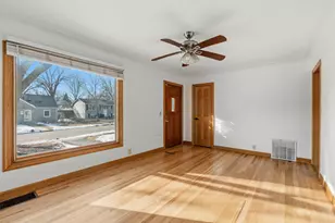 3808 Vera Cruz Ave N, Robbinsdale, MN 55422 - Photo 5