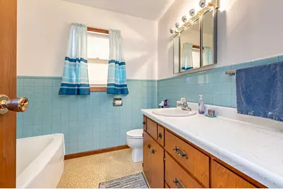 206 N 1st Avenue E, Truman, MN 56088 - Photo 15