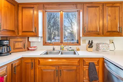 206 N 1st Avenue E, Truman, MN 56088 - Photo 9