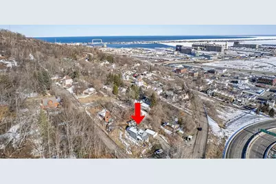 326 N 19th Avenue W, Duluth, MN 55806 - Photo 3