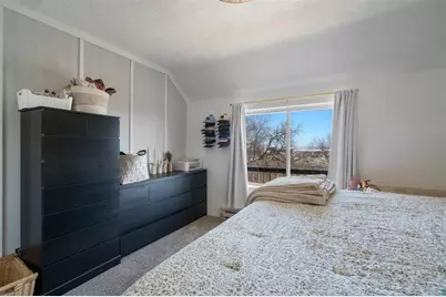 326 N 19th Avenue W, Duluth, MN 55806 - Photo 23