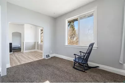 326 N 19th Avenue W, Duluth, MN 55806 - Photo 9