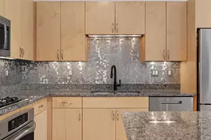 215 10th Ave S, Minneapolis, MN 55415 - Photo 11