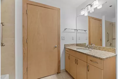 215 10th Avenue S #230, Minneapolis, MN 55415 - Photo 21