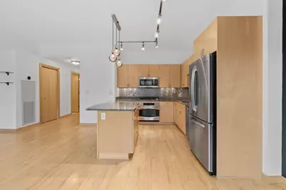 215 10th Avenue S #230, Minneapolis, MN 55415 - Photo 9