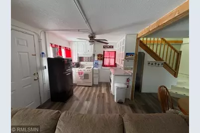 27048 Hawthorn Road N, Hinckley, MN 55037 - Photo 3