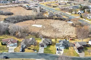 5583 W 140th St, Savage, MN 55378 - Photo 5