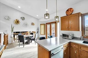 5583 W 140th St, Savage, MN 55378 - Photo 45