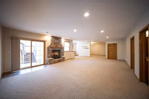 4931 Scenic View Dr SW, Rochester, MN 55902 - Photo 33