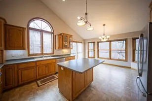 4931 Scenic View Dr SW, Rochester, MN 55902 - Photo 9