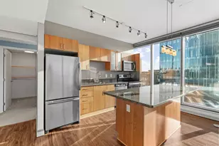 8161 33rd Ave S, Bloomington, MN 55425 - Photo 9