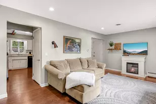 683 Tanglewood Dr, Shoreview, MN 55126 - Photo 3