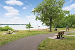 683 Tanglewood Dr, Shoreview, MN 55126 - Photo 35