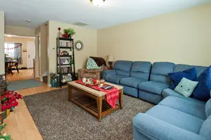 831 Weeks Ave SE, Minneapolis, MN 55414 - Photo 3